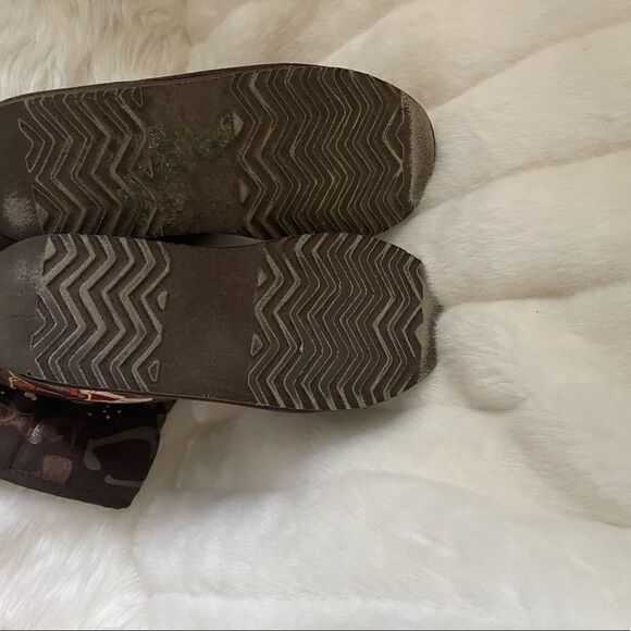 Skechers brown faux suede graphic design faux fur lining calf boots size… - Picture 8 of 12